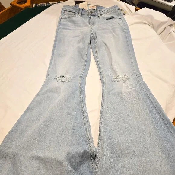 NWT Shyanne Country Wear Mid Rise Flare Distressed Jeans 28 Regular x 34 Long - Picture 1 of 16